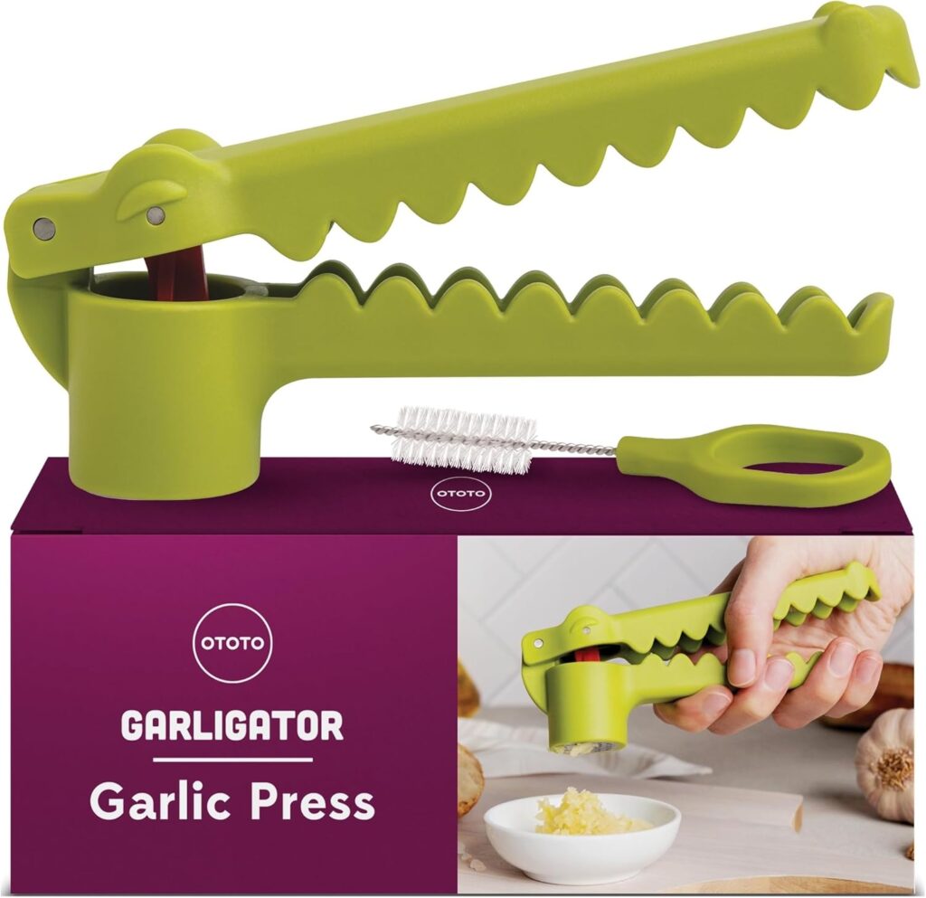 OTOTO Garligator Garlic Press - Garlic Mincer Tool - Funny Gifts - Alligator Garlic Press - Garlic Crusher Press with Ergonomic Handle 