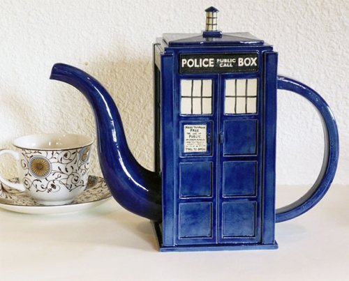 Doctor Who Tardis Teapot
